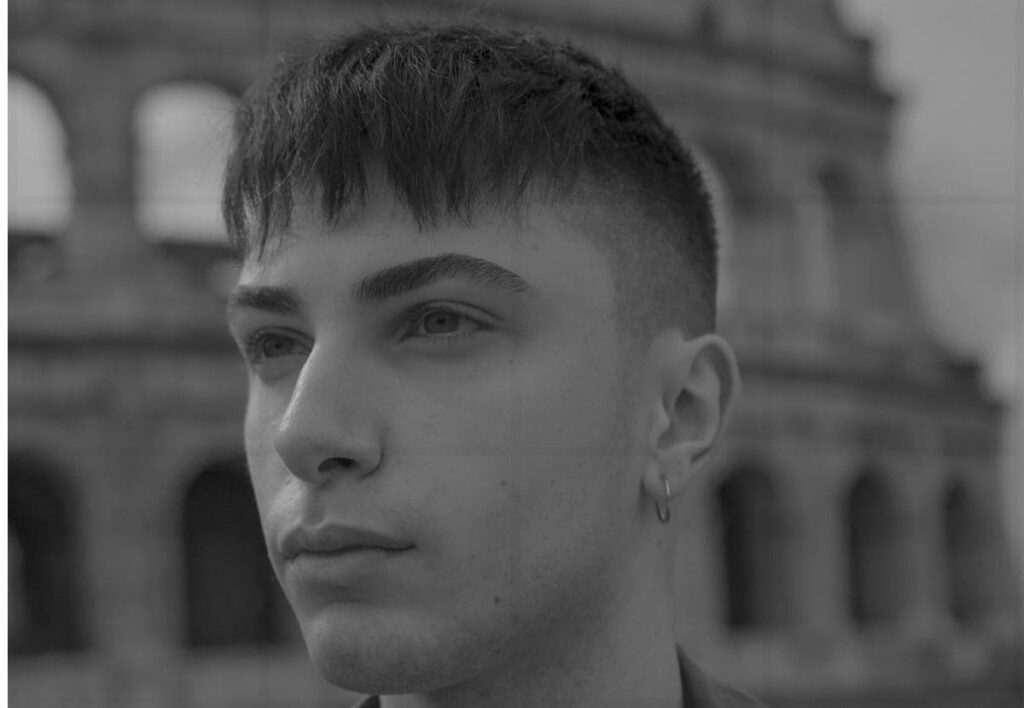 como-disfarçar-as-entradas-no-cabelo-masculino
